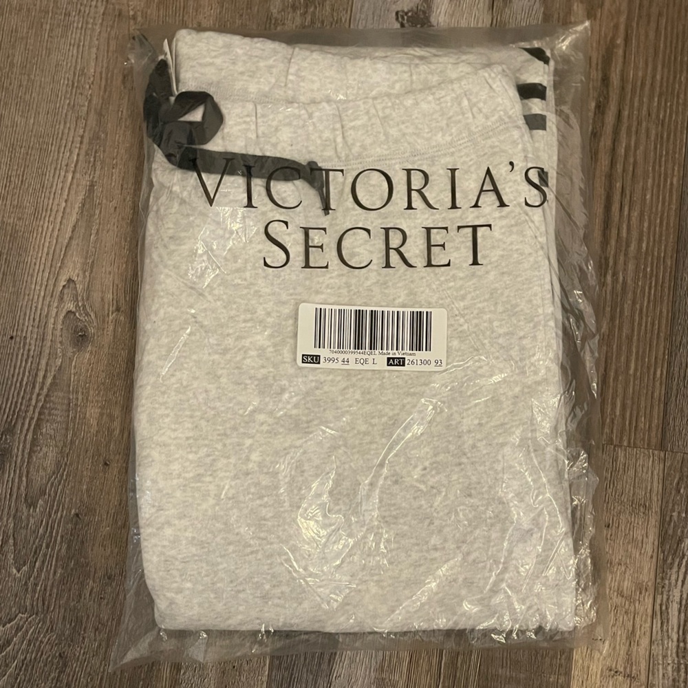 NWT PINK Heritage fleece pants
